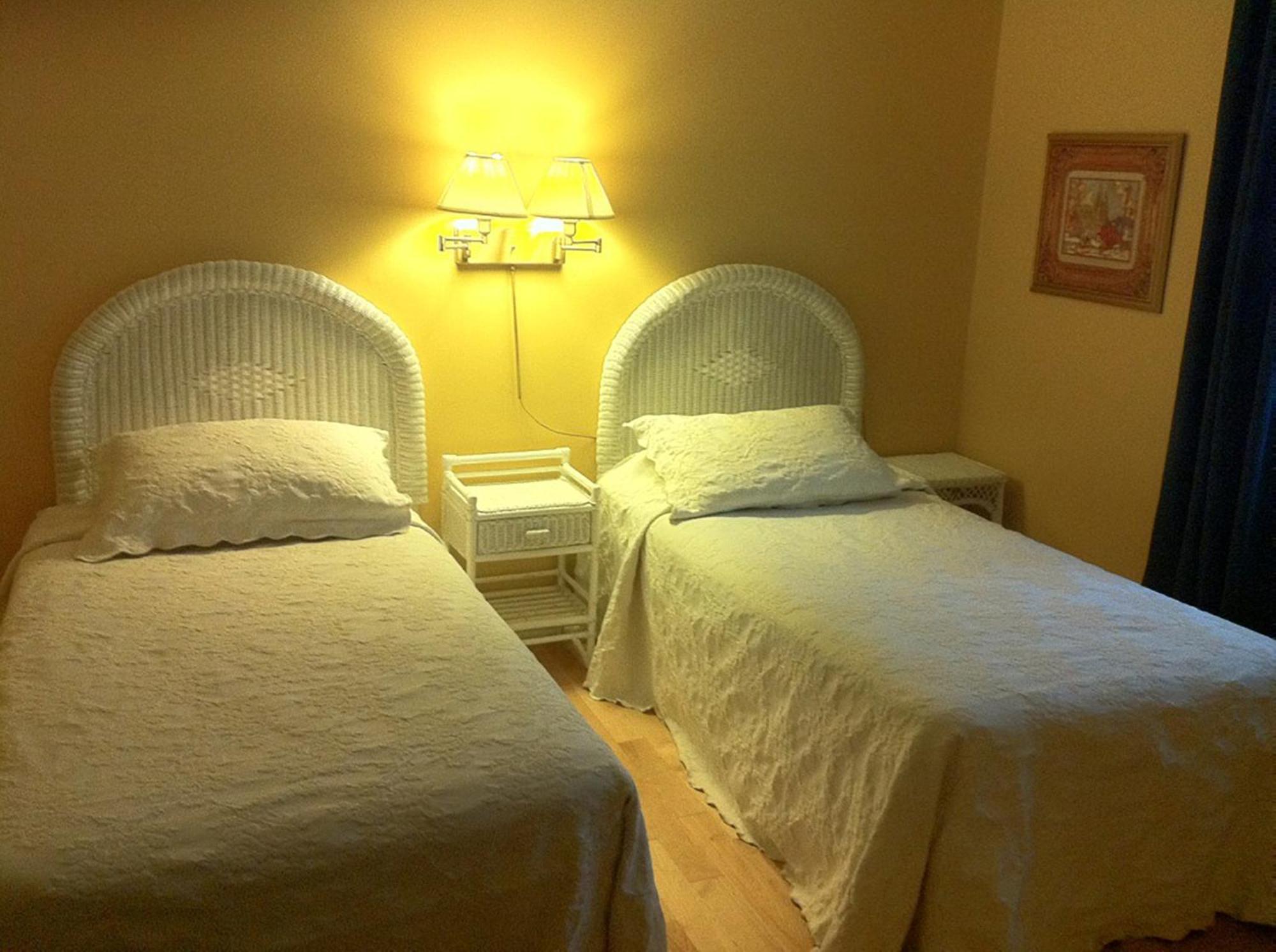 Goéliche hotel et appartement Saint-Laurent-de-l'ile d'Orleans Chambre photo