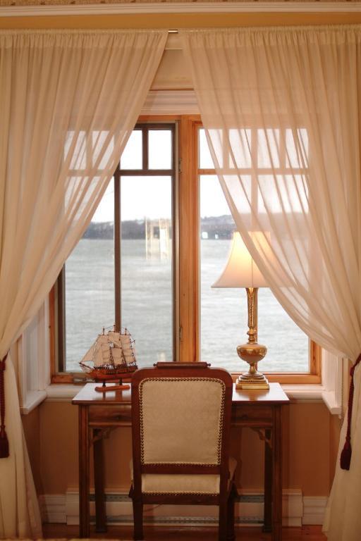 Goéliche hotel et appartement Saint-Laurent-de-l'ile d'Orleans Chambre photo