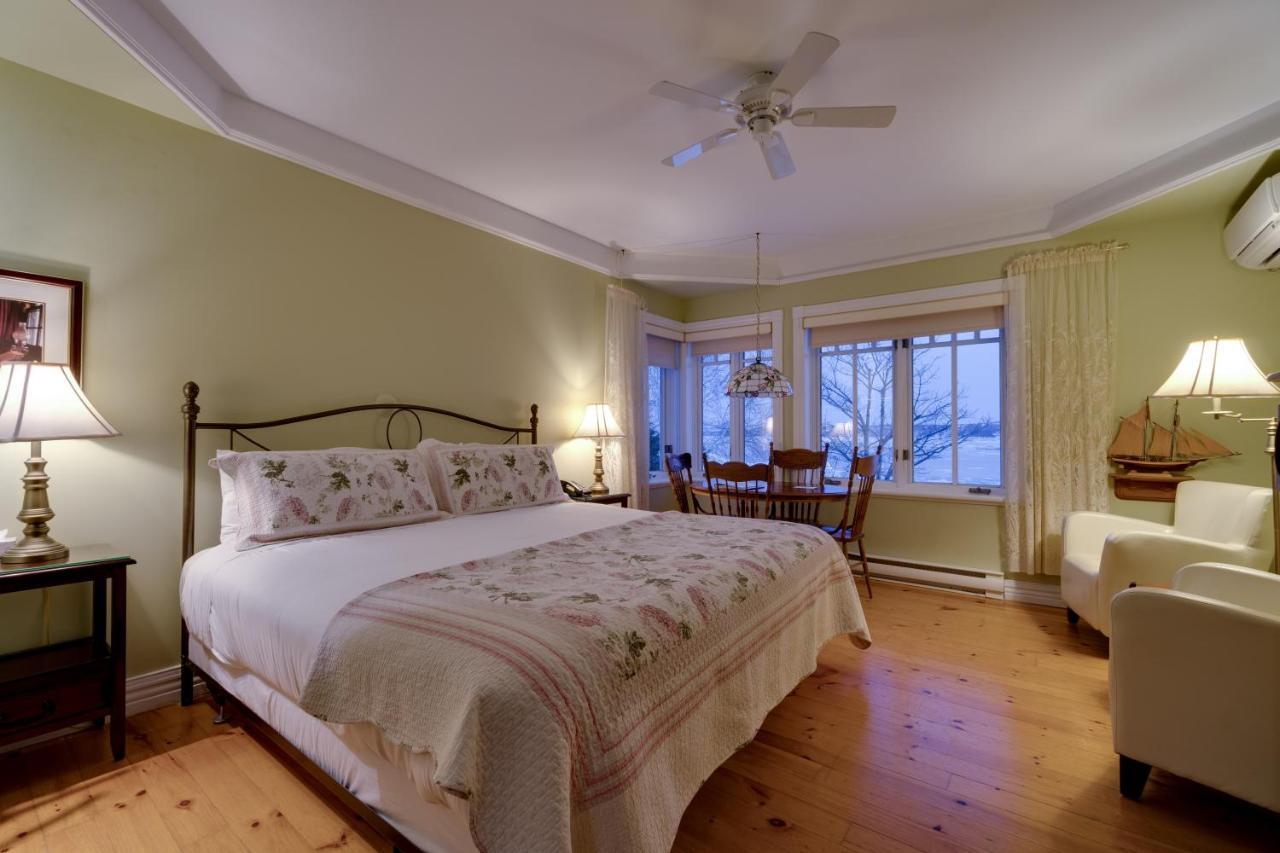 Goéliche hotel et appartement Saint-Laurent-de-l'ile d'Orleans Extérieur photo